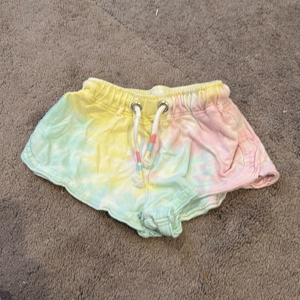 Play Six Tie Dye shorts size 5T